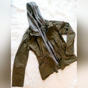 Size small Love tree brand hooded utility jacket